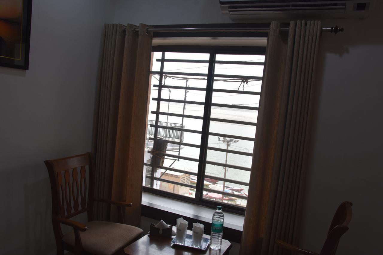 Alakhnanda Guest House Варанаси Екстериор снимка